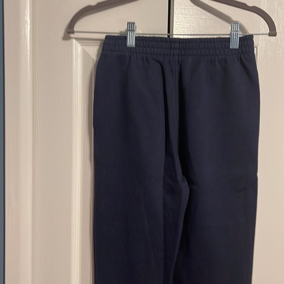 Champion sweat pants with cuffed bottom in navy blue size kids medium - Picture 4 of 6